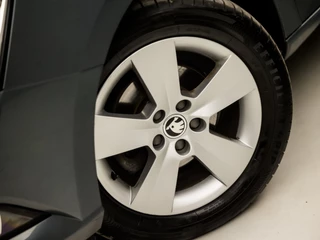 Škoda Fabia (APPLE CARPLAY, NAVIGATIE, CLIMATE, STOELVERWARMING, SPORTSTOELEN, PARKEERSENSOREN, CRUISE, DAB+, LM VELGEN, NIEUWSTAAT) - afbeelding nr 17