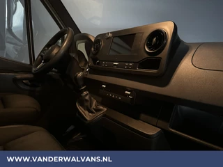 Mercedes-Benz Sprinter Mercedes-Benz Sprinter 316 CDI 163 pk L3H2 Euro6 Airco | Camera | Navigatie | Apple Carplay | Cruisecontrol Android Auto, Chauffeursstoel, Stoelverwarming, Parkeersensoren, Bijrijdersbank - afbeelding nr 16