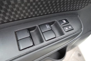 Nissan Note Nissan Note 1.2 N-TEC 80pk Clima, NAVI, Cruise - afbeelding nr 15