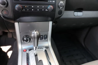 Nissan Navara Nissan Navara 2.5 DCI DUBBEL CABINE SE A/T 5 SITZ 4WD VAN MARGE - afbeelding nr 14