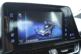 Toyota C-HR Toyota C-HR 1.8 Hybrid Dynamic Keyless entry | Camera | Cruise control - afbeelding nr 32