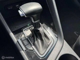 Kia Niro Kia Niro 1.6 GDi PHEV DynamicLine  / Plug-inn Hybride / volledig elektrisch rijden 65 km hierna Hybride aandrijving , Navi / Camera achter / Parkeerhulp rondom / Stoel & stuur verwarming /  fab garantie 7 jaar / 150.000km - afbeelding nr 30