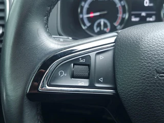 Škoda Karoq Skoda Karoq 1.0 TSI Ambition | Apple Carplay/Android Auto | Airco | Wifi | Navigatie | PDC | Cruise Control | Hill-Hold | - afbeelding nr 11