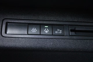 Peugeot 5008 Peugeot 5008 1.2 130PK AUTOMAAT GT PACK BUSINESS | PANORAMISCH SCHUIF/KANTEL DAK | AFNEEMBARE TREKHAAK | ALCANTARA BEKLEDING | FULL LED KOPLAMPEN | FOCAL AUDIO | 19