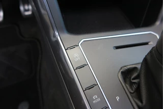 Volkswagen Polo Pano dak,Led, Adaptive cruise , Navigatie via Carplay, Buitenspiegels inklapbaar, etc. prijs rijklaar. - afbeelding nr 56