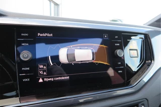 Volkswagen Polo Pano dak,Led, Adaptive cruise , Navigatie via Carplay, Buitenspiegels inklapbaar, etc. prijs rijklaar. - afbeelding nr 41