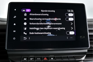 Renault Trafic | 2x Schuifd. | Betimmering | Dig.Cockpit | Cruise | Stoelverw. | PDC | Camera | NAV + App. Connect | ECC | LM 17
