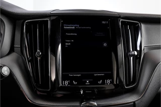 Volvo XC60 Volvo XC60 2.0 T4 Inscription 190 PK - Automaat | Dig. Cockpit | Elek. Trekhaak | Adapt. Cruise | Memory | Stoel-+Stuurverw. | PDC | Camera | NAV | ECC | Elek. Klep | LM 19