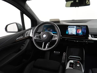 BMW 2 Serie BMW 2-serie Active Tourer 220i M-Sport HARMAN KARDON AUDIO| PANO |360 CAMERA | MEMORY SEAT - afbeelding nr 23