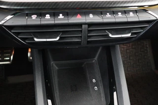 Škoda Octavia Skoda Octavia 1.4 TSI RS iV PHEV | Head-Up |  Stoel & stuurverwarming | Adaptive cruise | Standkachel | Matrix LED | Massage | Alcantara | Camera | Carplay | Memory | Canton Sound | Virtual Cockpit | Side Assist - afbeelding nr 26
