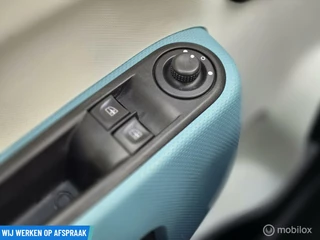 Renault Twingo Renault Twingo 1.0 SCe Dynamique / Multimedia systeem - afbeelding nr 28