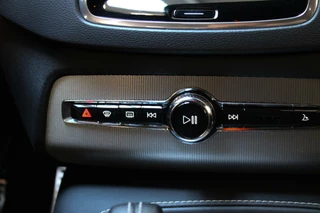 Volvo XC90 Volvo XC90 2.0 T8 Twin Engine AWD R-Design PANO|LUCHT|B&W - afbeelding nr 28