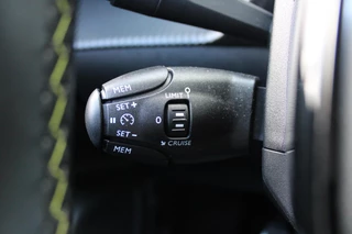 Peugeot 2008 Peugeot 2008 1.2 130PK GT-LINE | NAVIGATIE 10