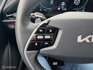 Kia Niro Kia Niro 1.6 GDi PHEV DynamicLine Edition / Plug-inn Hybride / volledig elektrisch rijden 65 km hierna Hybride aandrijving , Navi / Camera achter / Parkeerhulp rondom / Stoel & stuur verwarming / Keyless , fab garantie 7 jaar / 150.000km - afbeelding nr 24
