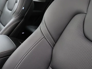 Volvo S90 Volvo S90 T8 PLUG-IN HYBRID LONG RANGE ULTIMATE DARK LUCHTVERING MASSAGE-S - afbeelding nr 11