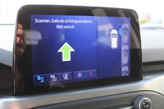 Ford Focus Ford Focus Wagon 1.0-125pk EcoBoost Mild-hybrid Titanium. Mooie, ruime, luxe en comfortabele Ford Focus wagon. Volautm. airco dual, camera, stoel-, stuur- en voorraamverw., easy entry/easy go, cruise control, Isofix, side- en lane assist, parkeersensoren v+a, LM wielen etc. - afbeelding nr 18