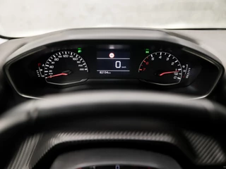 Peugeot 208 Peugeot 208 1.2 PureTech Sport (APPLE CARPLAY, GROOT NAVI, PARKEERSENSOREN, SPORTSTOELEN, LED KOPLAMPEN, LANE ASSIST, CRUISE, NIEUWSTAAT) - afbeelding nr 20
