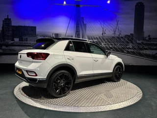 Volkswagen T-Roc Volkswagen T-ROC 1.5 TSI Style *LED*Virtual*DAB+*PDC V&A*Trekhaak*NAVI*AppConnect* - afbeelding nr 13