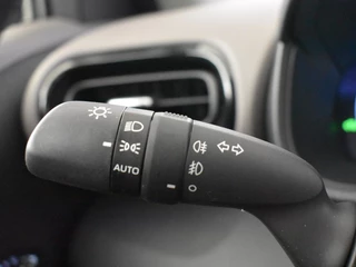 Toyota Yaris Cross Toyota Yaris Cross 1.5 Hybrid 130 Executive | Stuur en Stoelverwarming | PDC V+A | - afbeelding nr 21