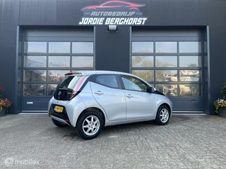 Toyota Aygo Toyota Aygo 1.0 VVT-i x-clusive - afbeelding nr 4