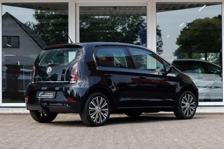 Volkswagen up! Volkswagen Up! 1.0 BMT High Up! | Trekhaak | Airco | Cruise control | - afbeelding nr 2