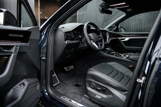Volkswagen Touareg Volkswagen Touareg R 3.0 TSi eHybrid 4MOTION | Nieuw | Vol opties | Panodak | Dynaudio | Massage | Trekhaak | 22 inch | 5 jaar garantie | - afbeelding nr 5