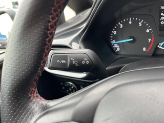 Ford Fiesta Ford Fiesta 1.0 EcoBoost ST-Line 125pk | SYNC 3 Navigatie | Trekhaak | Camera | Voorruit verwarming - afbeelding nr 10