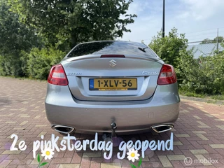Suzuki Kizashi Suzuki Kizashi 2.4 Sport / Navigatie / Panoramadak / Luxe - afbeelding nr 19