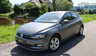 Volkswagen Polo Volkswagen Polo 1.0 TSI DSG / Comfortline / Navi / Carplay - afbeelding nr 1