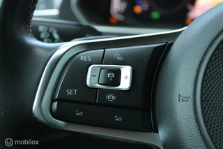Volkswagen Tiguan Volkswagen Tiguan 1.5 TSI ACT Highline R-LINE HUD VIRTUAL DASHBOARD - afbeelding nr 23