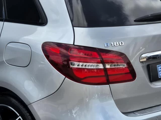 Mercedes-Benz B-Klasse Mercedes B-klasse 180 AMG-Line Night Automaat 1e Eig |Leer/Alc - afbeelding nr 36