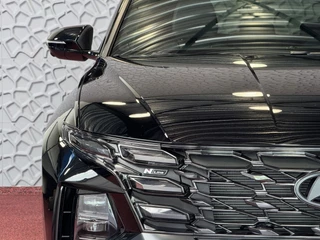 Hyundai Tucson Hyundai Tucson NIEUWE AUTO 1.6 T-GDI PHEV 252PK 4WD N-LINE SKY PANO. 360.CAMERA ELEK.KLEP ELEK.STOEL/GEHEUG.VERWARMD SUBWFR 19''LMV ZWARTE HEMEL HEADUP STOELKOELING STUURVERW. PLUG IN HYBRIDE - 5 JAAR GARANTIE - afbeelding nr 76