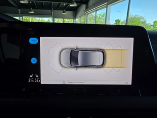 Volkswagen Golf Volkswagen Golf 1.4 eHybrid GTE / Dealer Onderhouden / IQ Light / Stoelverwarming / CarPlay - afbeelding nr 11