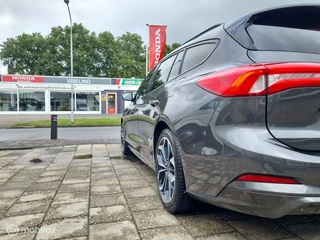 Ford Focus Ford Focus Wagon 1.0 EcoBoost ST Line Business, Automaat! - afbeelding nr 29