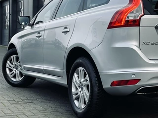 Volvo XC60 Volvo XC60 2.0 T5 FWD MOMENTUM STOELVERW. DEALER ONDERH. - afbeelding nr 7