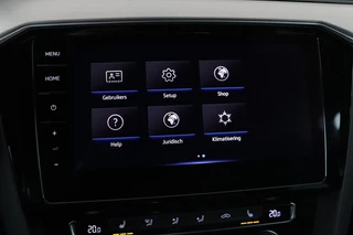 Volkswagen Passat Volkswagen Passat 1.5 TSI R Line | Stoelverwarming | Matrix LED |  Adaptive cruise | Carplay | Leder/Alcantara | Navigatie | Parkeerhulp - afbeelding nr 25