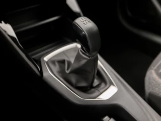 Peugeot 208 Peugeot 208 1.2 PureTech Sport (APPLE CARPLAY, GROOT NAVI, PARKEERSENSOREN, SPORTSTOELEN, LED KOPLAMPEN, LANE ASSIST, CRUISE, NIEUWSTAAT) - afbeelding nr 10