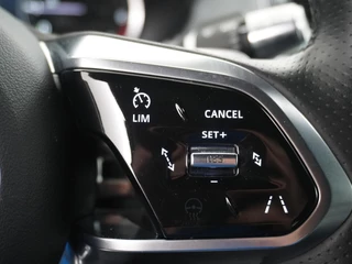 Jaguar E-PACE Jaguar E-Pace 1.5 P300e AWD R-Dynamic ORIG. NL. NAP KM. | CAMERA | RIJKLAARPRIJS INCL. 12 MND. BOVAGGARANTIE - afbeelding nr 29