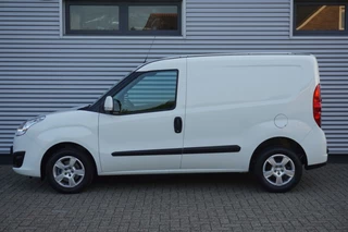 Opel Combo Opel Combo 1.3 CDTi L1H1 Sport / btw vrij / Trekhaak / Airco / Cruise - afbeelding nr 2