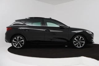 SEAT Leon Seat Leon 1.4 TSI eHybrid PHEV FR Business Intense (PANORAMADAK, STUURVERWARMING, ACHTERUITRIJCAMERA, GOED ONDERHOUDEN) - afbeelding nr 11