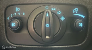 Ford C-MAX Ford C-Max 1.0 Edition Plus / NAP / Navi / Cruise / PDC / Camera / APK / Airco / 6Bak / Auto-P / - afbeelding nr 18