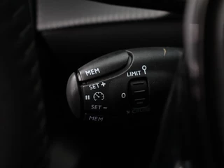 Peugeot 208 Peugeot 208 1.2 PT 100 Allure | Navigatie | Cruise control | Apple carplay - afbeelding nr 31