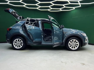 Volkswagen T-Roc Volkswagen T-Roc 1.5 TSI Life 2024 DSG | IQ-Drive | Virtual - afbeelding nr 9