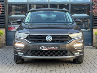 Volkswagen T-Roc Volkswagen T-Roc 1.0 TSI Style | Adeptive Cruise Control | Trekhaak | Navigatie | Parkeersensoren | Apple CarPlay/Android Auto - afbeelding nr 39