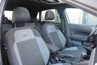 Volkswagen Polo Pano dak,Led, Adaptive cruise , Navigatie via Carplay, Buitenspiegels inklapbaar, etc. prijs rijklaar. - afbeelding nr 17