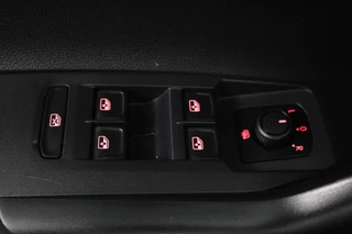 Volkswagen Polo Volkswagen Polo 1.0 TSI Comfortline (PARKEERSENSOREN, CRUISE ADAPTIEF, NAVIGATIE, NL-AUTO, GOED ONDERHOUDEN) - afbeelding nr 6