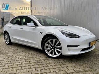 Tesla Model 3 - 126580134-0