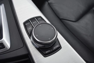 BMW 3 Serie BMW 3 Serie 330E HIGH EXEC. / SCHUIF KANTELDAK / STOELVERWARMING / LEDERE BEKLEDING - afbeelding nr 25