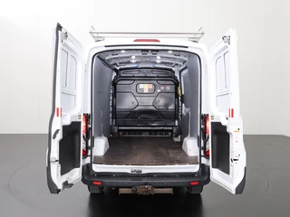 Ford Transit Ford Transit 2.0TDCI L2H2 Imperiaal | Trekhaak | Navigatie | Camera | 3-Persoons | Airco | Cruise - afbeelding nr 4