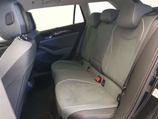 Volkswagen Passat Volkswagen Passat Variant 1.5 eHybrid 204pk DSG/AUT Business Wegklapbare trekhaak, Camera, ACC - afbeelding nr 19